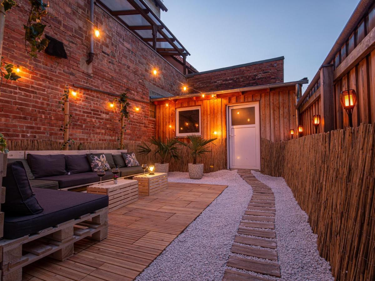 EUPHORAS - Haus mit 4 Schlafzimmern und Hinterhof Bad Salzdetfurth Exterior foto